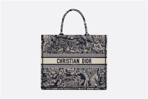 designer tote bag christian dior|Christian Dior book tote 2021.